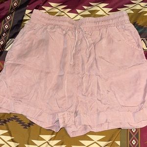 universal thread shorts
